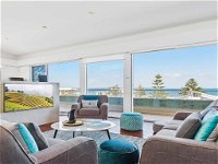 Perpendicular Penthouse - modern beachside apartment - Accommodation BNB