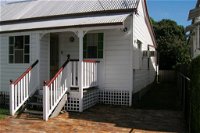 Pine Cottage - Great Ocean Road Tourism