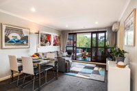 Poolside Sydney 1 Bedroom Apartment - Go Out