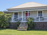 Quarryman's Cottage - country style in town - Lennox Head Accommodation
