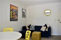 Quiet 1 Bedroom Flat in Concord - Carnarvon Accommodation