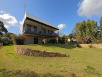 Relax where the river meets the ocean - WA Accommodation