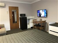 Roydons Motor Inn - Accommodation Perth