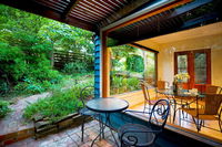 Rubys Garden Cottage - Whitsundays Accommodation