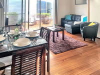 Rye 6 Carpark Walk to Shops Beach Wine Wifi  Netflix - Accommodation Mooloolaba