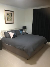 SA house - Accommodation Redcliffe
