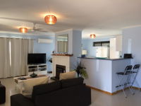 Salty Air Apartments Kingscote Kangaroo Island - Bundaberg Accommodation