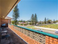 Seabreeze 5 Opposite Bowling Club - New South Wales Tourism 