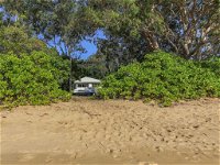 Seabreeze Beachfront - Clifton - Accommodation Brisbane
