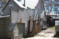 Snowdrop Lodge - Sydney Tourism