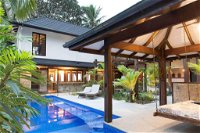 Spice At Oak Award Winning Luxury Absolute Oceanfront House Oak Beach Near Port Douglas - Accommodation Cairns