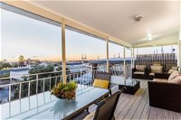 Stirling Apartments - The Penthouse - Accommodation Ballina