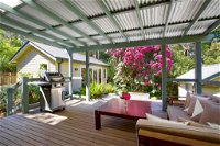 Stonewall Cottage for two with Fireplace - Lennox Head Accommodation