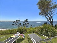 Stunning Ocean Views - Accommodation in Brisbane
