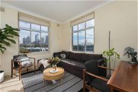 Sun-filled Apartment with Stunning Harbour Views H353 - Kingaroy Accommodation