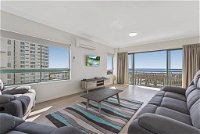 Sunshine Towers Holiday Apartments - Accommodation Brisbane