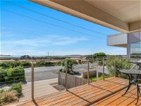 Swan Bay Lookout - Tweed Heads Accommodation
