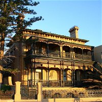 The 'Cloisters' apartment at Albert Hall - Lennox Head Accommodation