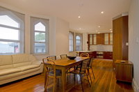 Roxburgh House Apartments - Accommodation Mount Tamborine