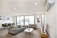 Ellia Doncaster Apartment - Accommodation Airlie Beach