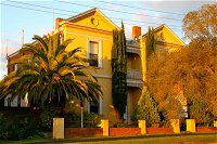 Book Castlemaine Accommodation Vacations  QLD Tourism