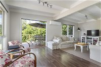 Blairgowrie Bella - light filled home with great deck