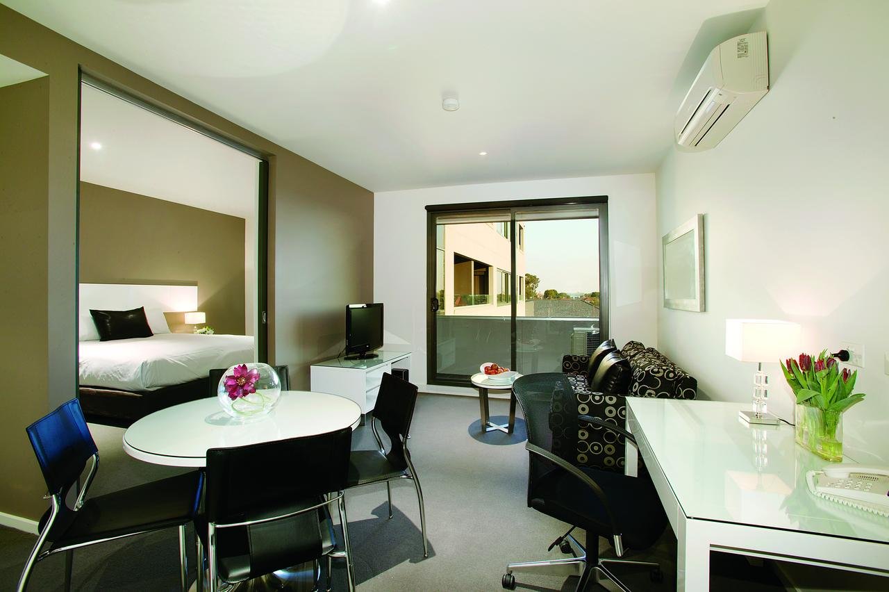 Oakleigh VIC Accommodation Airlie Beach