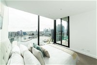 Melbourne Private Apartments - Collins Wharf Waterfront Docklands