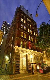 Metro Apartments On Bank Place - Accommodation NSW