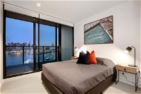 Orange Stay at Collins Wharf - Accommodation Brisbane