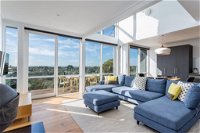 The Blairgowrie Glasshouse 360 views - Accommodation Noosa