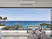 The Cube - Striking Architectural Showpiece - Accommodation Nelson Bay