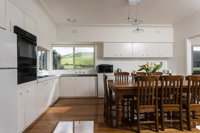 The Farm House - Accommodation Perth