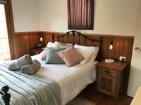 The Green Room Wattle Glen - Tourism Noosa