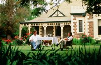 The Lodge Country House - Accommodation Airlie Beach