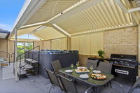 The Orient - Family  Pet Friendly - Huge Spa - Australia Accommodation