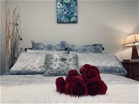 The private  green and cozy home in Caulfield - Accommodation in Surfers Paradise