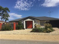 The Red Door - Accommodation Broken Hill