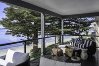 The Seaview - Designer Beachfront House - Brisbane Tourism