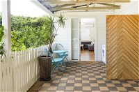 The Shed on Moloney - Accommodation BNB
