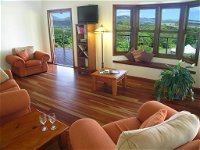 The Summit Bed  Breakfast - Accommodation Airlie Beach