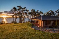 Tinderbox Cliff House - Accommodation Australia