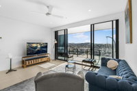Top Floor 3 Bed Apartment with Million Dollar Views - Accommodation Fremantle