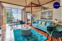Tranquil Lake House - Perfect City Escape to relax - Accommodation in Brisbane