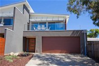 Troon Townhouse 2-17 - Accommodation Cooktown