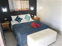 Tropical Lodge - Accommodation Adelaide