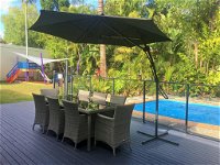 Tropical Private Open Space at Trinity - Accommodation Gold Coast
