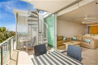 Unit 203 Plantation - Rainbow Beach Plantation Resort Top Floor Aircon Free Wi-Fi - Surfers Gold Coast