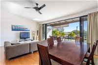 Unit 3 Rainbow Surf - Modern double storey townhouse with large shared pool close to beach and shop - Accommodation Sunshine Coast