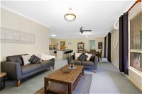 Valley View Townhouse - on the RAIL TRAIL - WA Accommodation